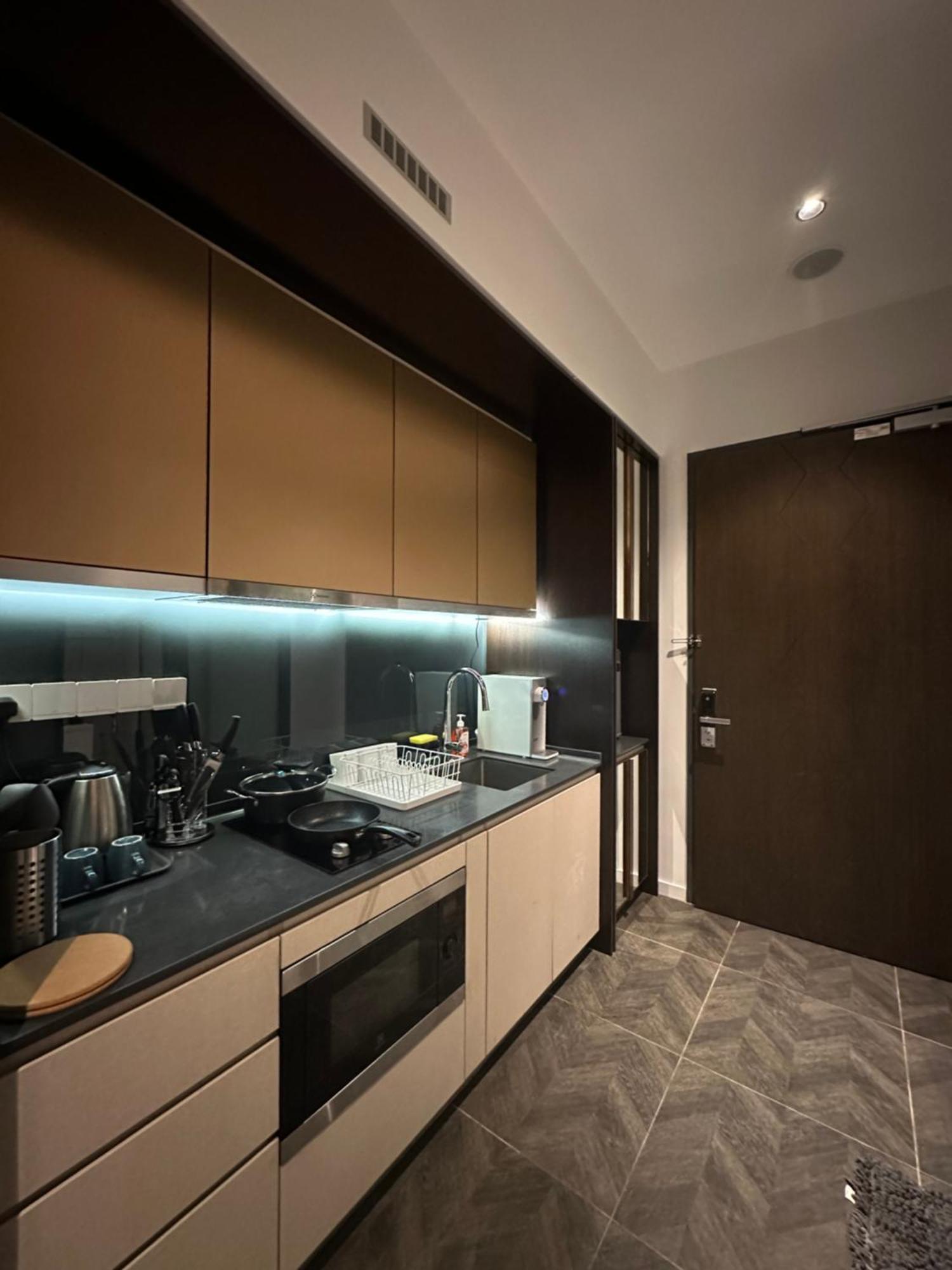 Scarletz Suites Klcc By Aura Kuala Lumpur Exterior foto